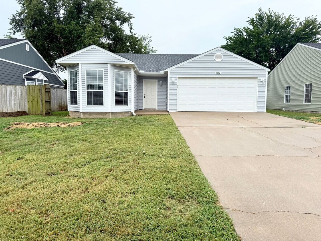 Foto principal - ***3102 NE 12th Street***