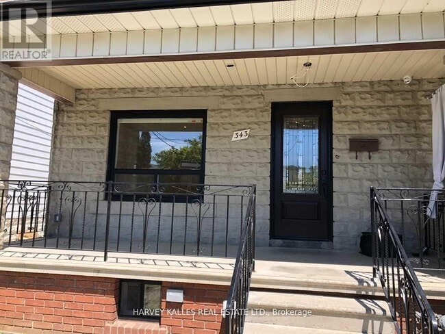 Building Photo - 343 Winona Dr