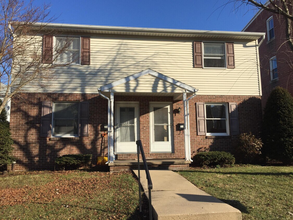 33 E Howard St, Dallastown, PA 17313 Townhome Rentals in Dallastown