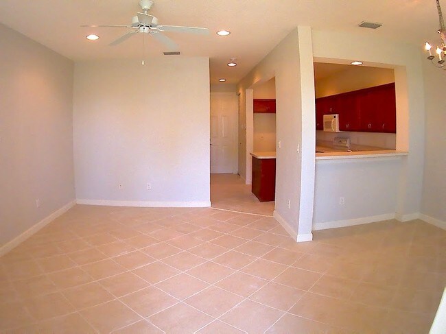 Foto del edificio - 880 Millbrae Ct