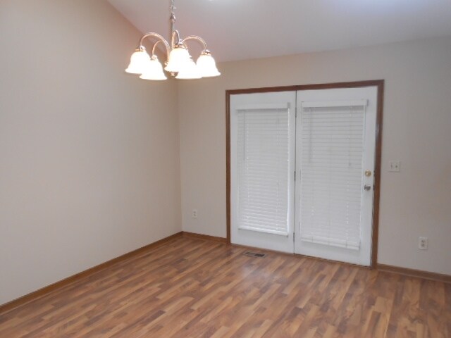 Foto del edificio - 210 Windward Ct