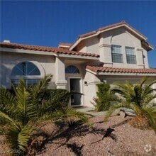 Building Photo - 31 Fantasia Ln