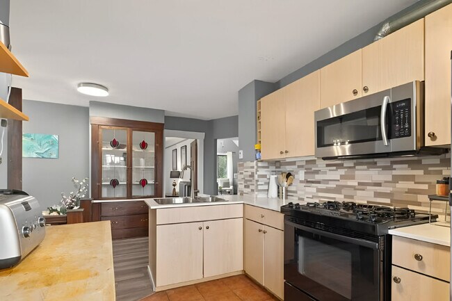 Photo du bâtiment - 2029 Collingwood St