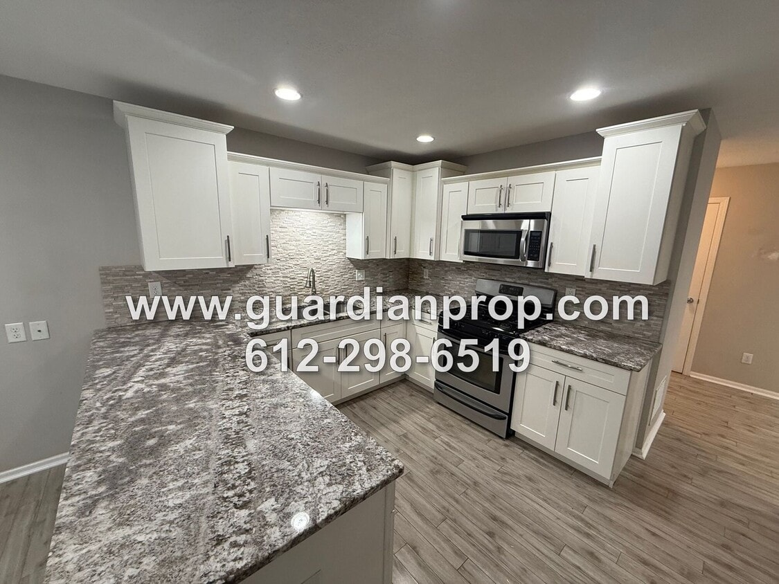 Primary Photo - End Unit Townhouse on Secluded Drive Available Now, Updated Kitchen & Baths, Large Primary Suite