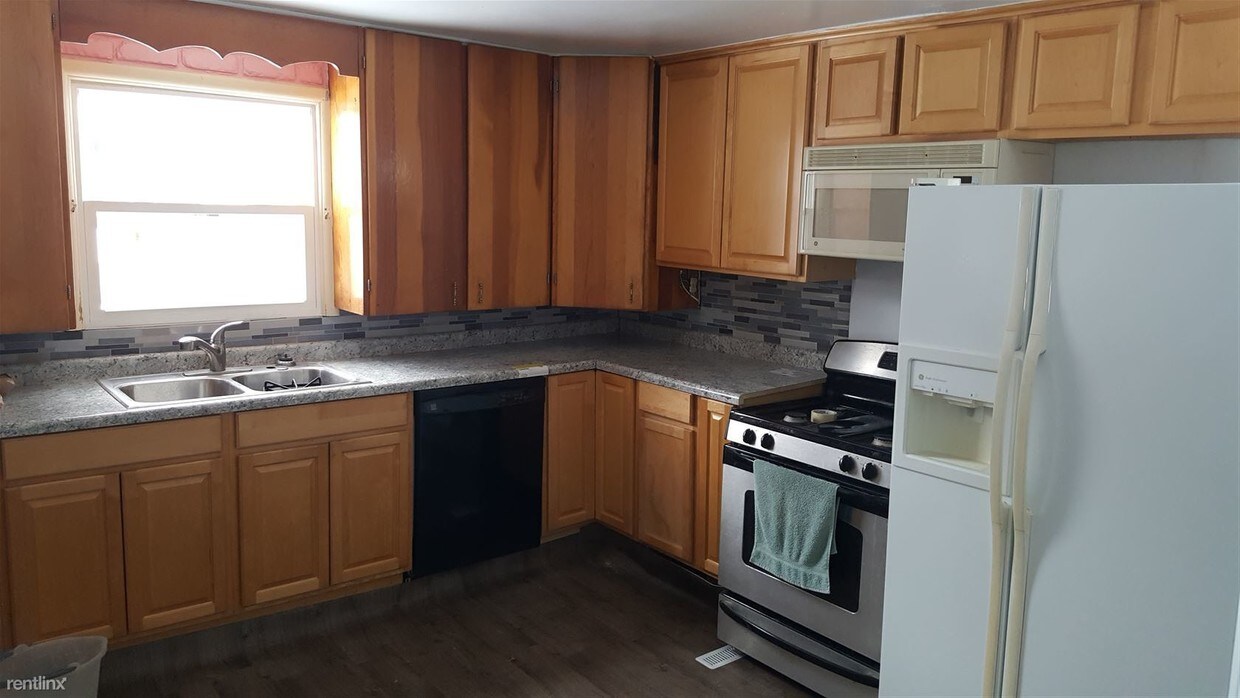 Foto del edificio - 4 br, 2 bath House - 454 W Allegan St