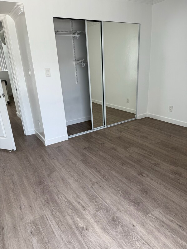 Foto principal - 6040-6042 Barton Ave