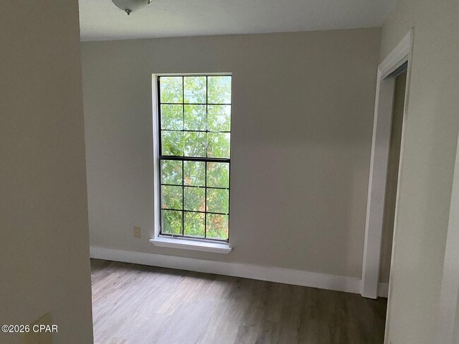 Building Photo - 6615 Enzor St