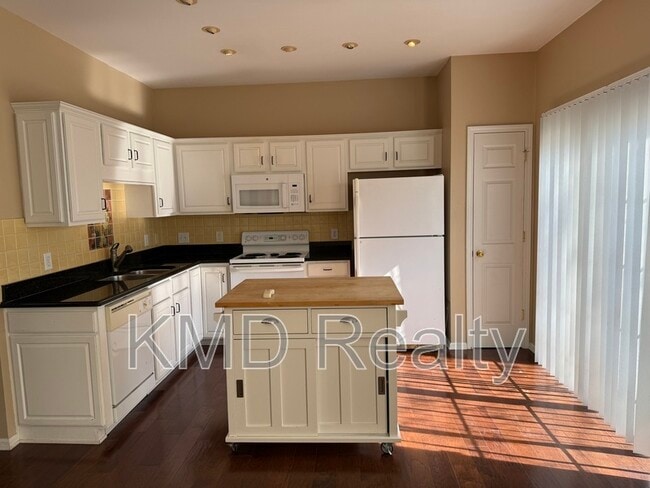 Foto del edificio - 8005 Flanders St