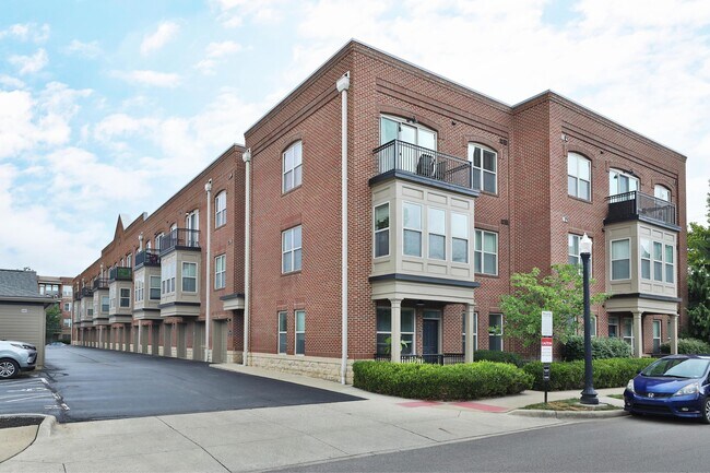 Foto del edificio - 511 W 1st Ave