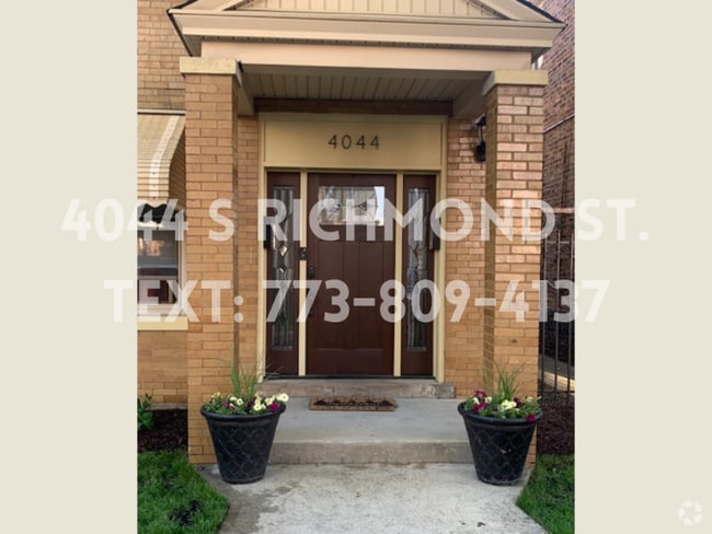 Building Photo - 4044 S Richmond St