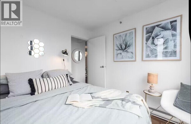 Photo du bâtiment - 907 Beach Ave