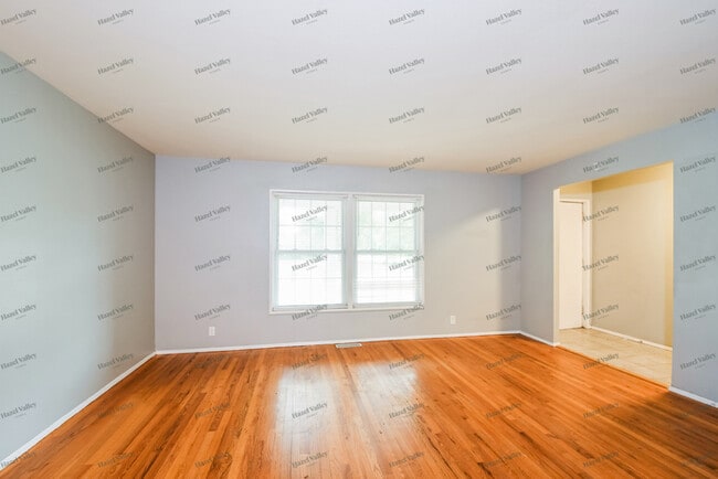 Building Photo - 3827 Hearthstone Dr