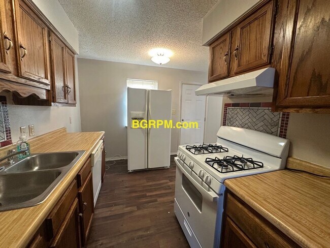 Foto del edificio - 3 BD, 1 1/2 BA, Home in Sherwood