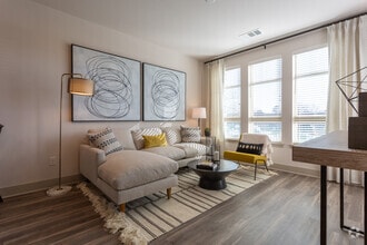 1BR, 1BA - 706 SF - Arca Green Mountain