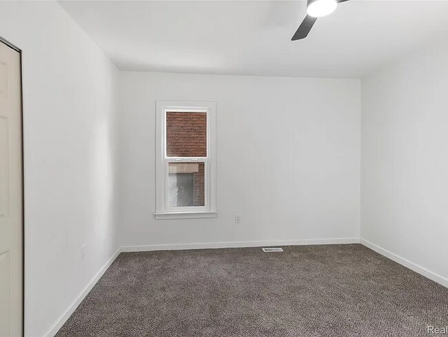 Foto del edificio - 2509 Gladstone St