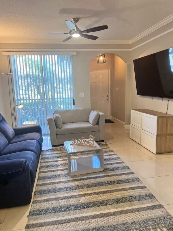Foto del edificio - 12220 Wild Iris Way