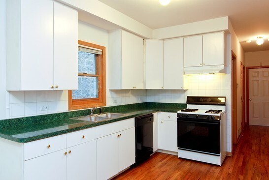 Building Photo - 1430 N Bosworth Ave