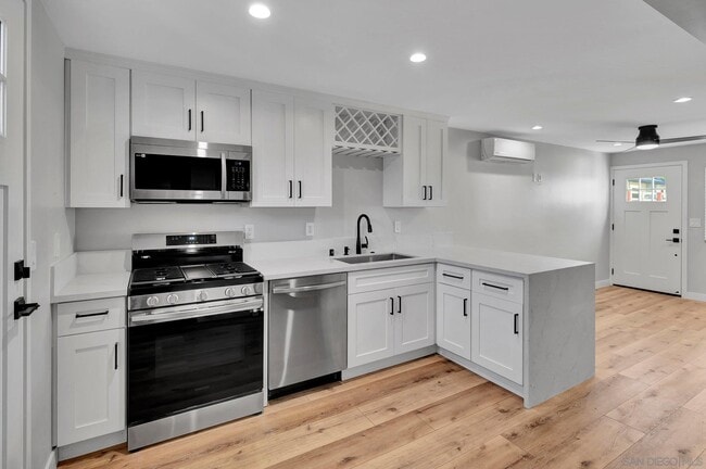 Building Photo - 4549 Terrace Dr