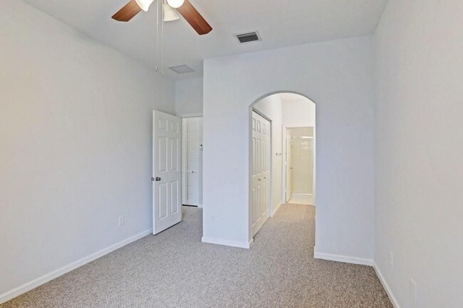 Foto del edificio - 6515 Diamond Springs Terrace