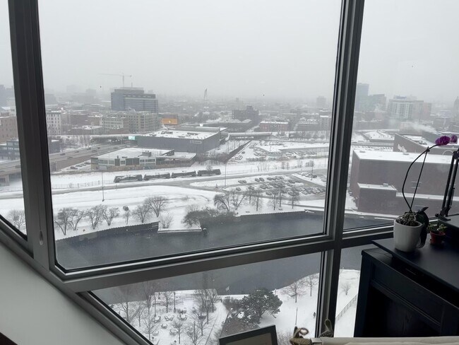Foto del edificio - 510 W Erie St