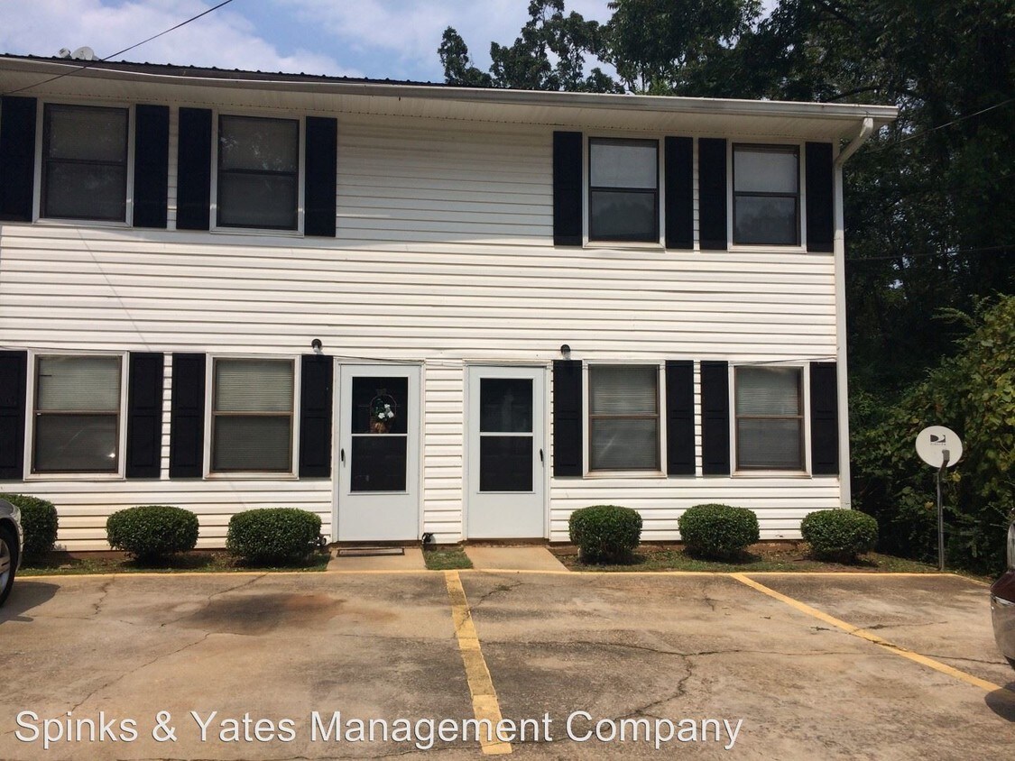 Primary Photo - 113 Northwoods Dr