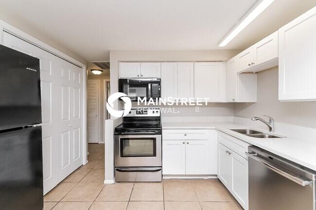 Foto del edificio - 4 Bedroom Pet-Friendly Home in HOLIDAY, FL with Main Street Renewal