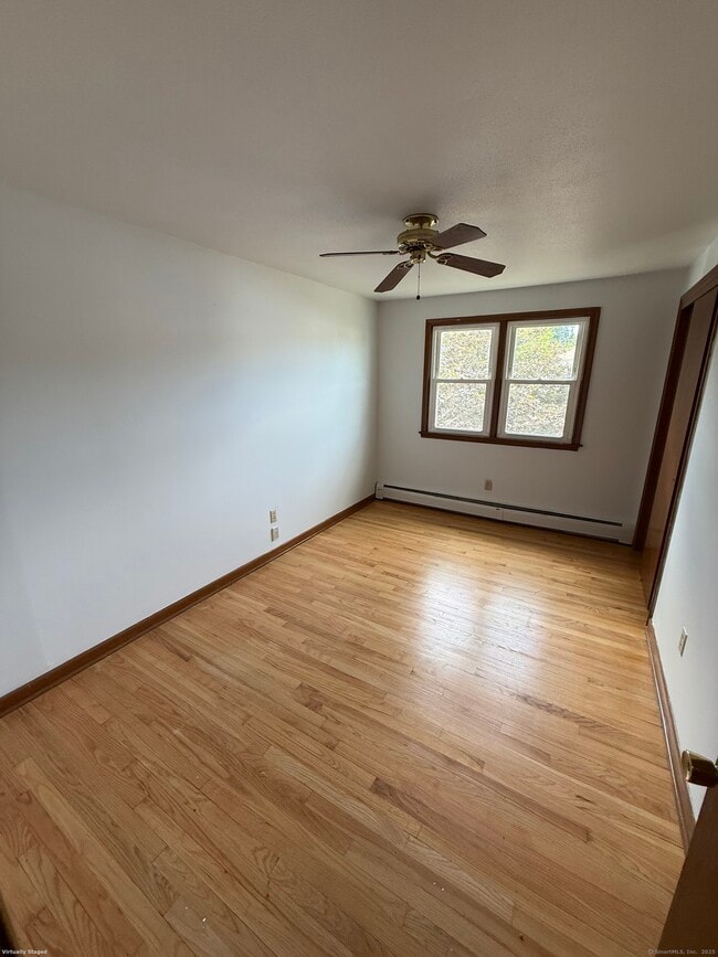 Building Photo - 147 Overlook Ave