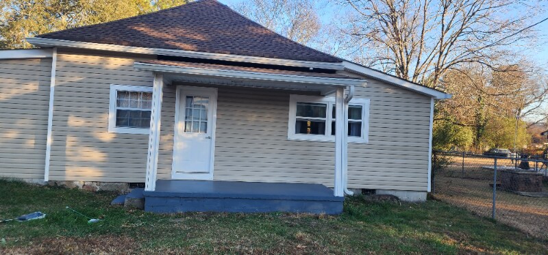 Primary Photo - 210 6th St
