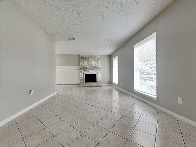Building Photo - 7519 Lobera Dr
