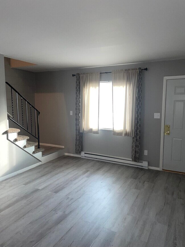 1530 N Elizabeth St Unit 1, Lima, OH 45801 Apartments in Lima, OH