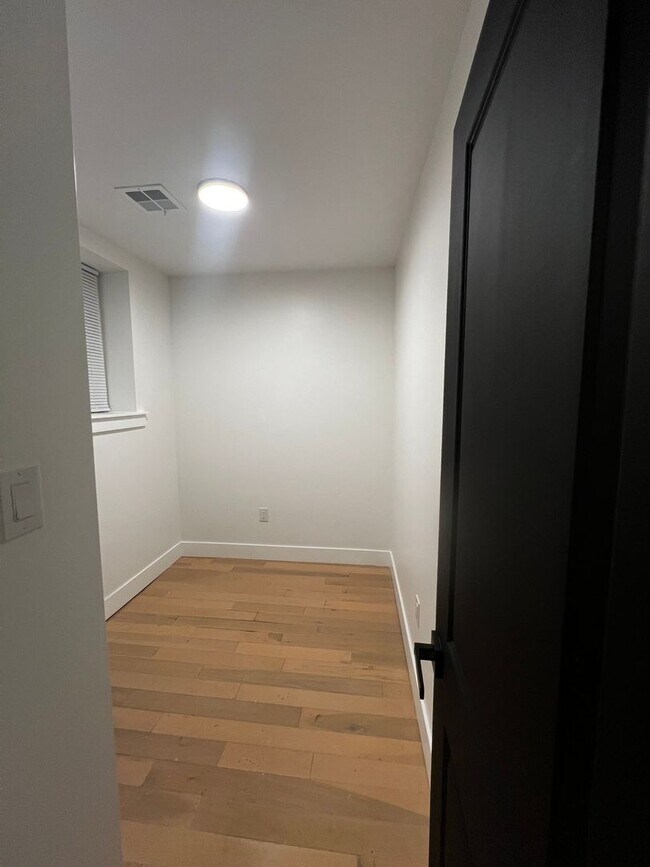 Foto del edificio - 124 N Felton St