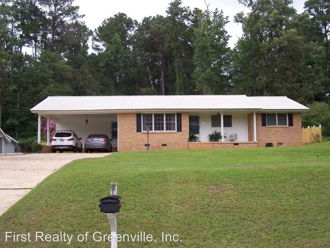 Building Photo - 3 br, 1.5 bath House - 514 Forest Dr