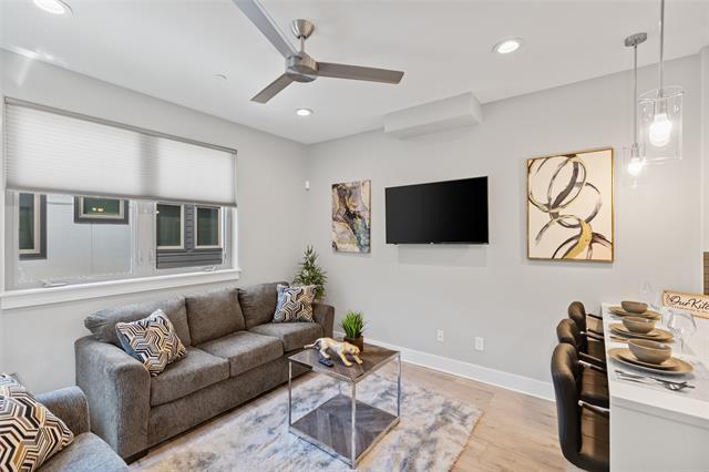 Foto del edificio - 1120 Galveston Ave