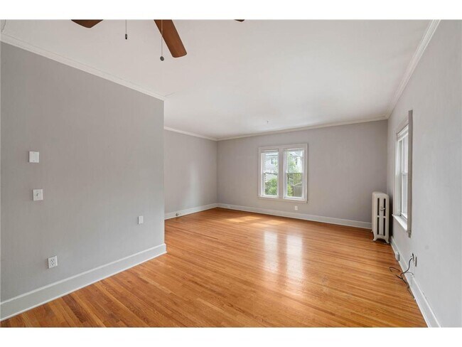 Foto del edificio - 2733 Girard Ave S