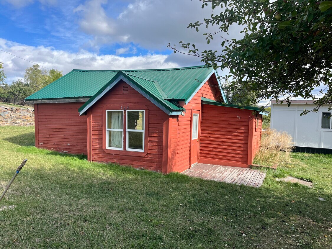 406 Arlee St S, Hot Springs, MT 59845 House Rental in Hot Springs, MT