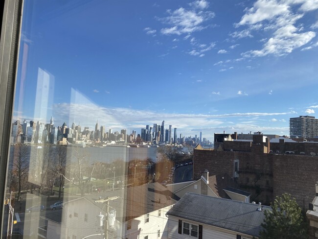 Foto del edificio - 14 65th St