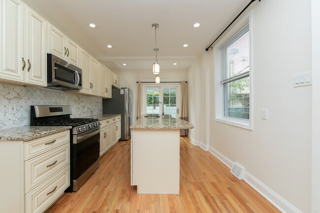 Foto del edificio - 2928 Turner St