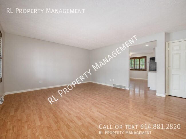 Building Photo - Beautiful ranch style 3 bedroom 2 bathroom...