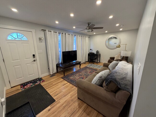 Foto del edificio - 2011 W Bedford St