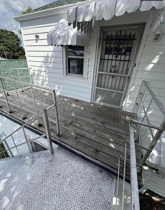 Fotografía del edificio - 4385 Lancaster Ave