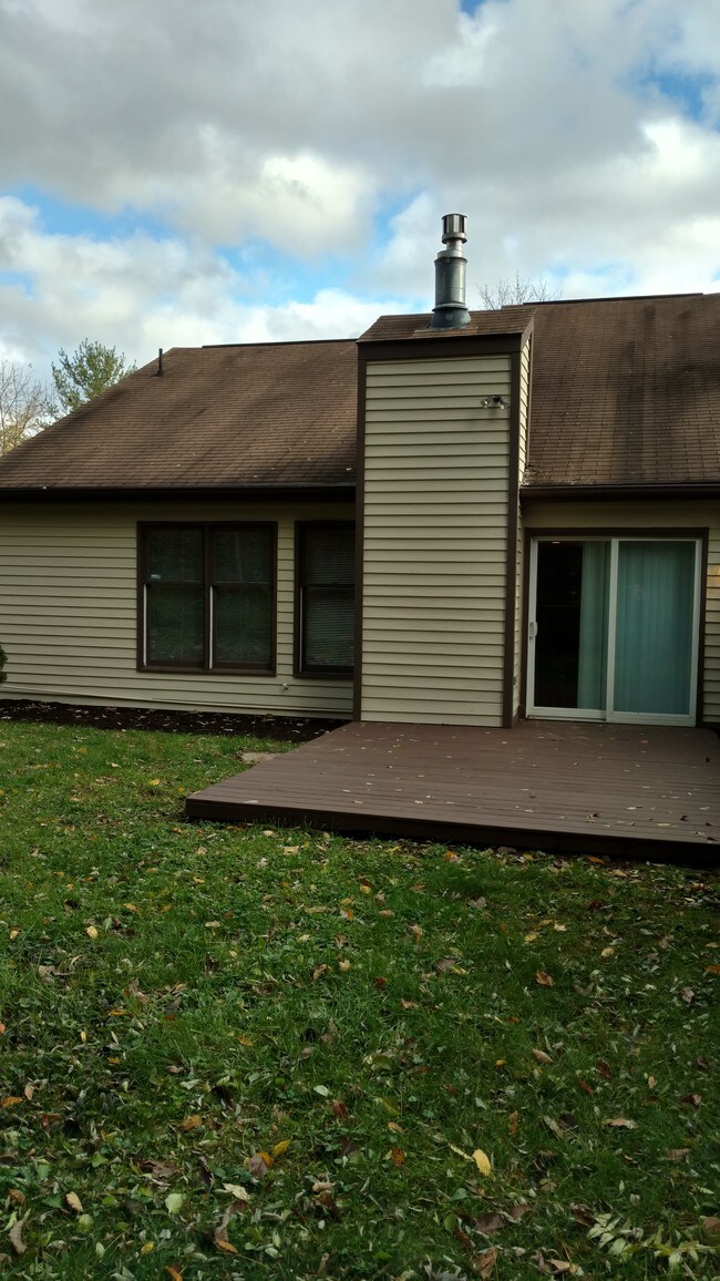 111 Westchester Dr, Jonesville, NY 12065