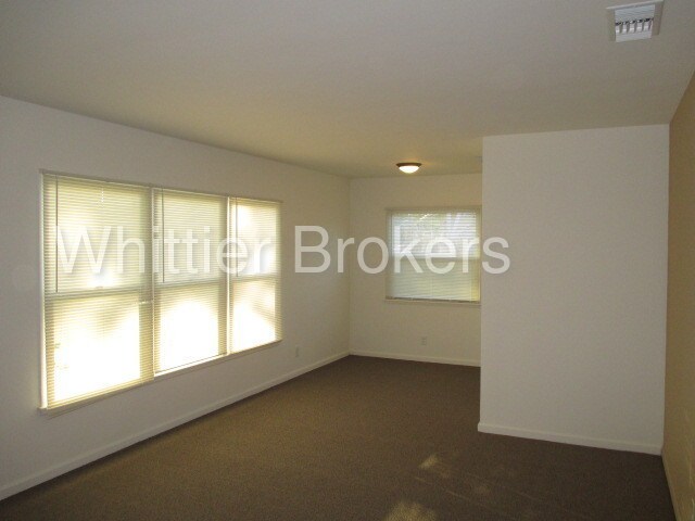 Building Photo - 10901 Scott Ave