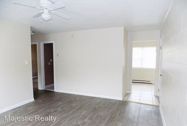 Foto principal - 1500 Autumn Dr