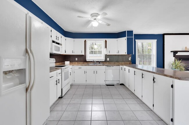 Foto del edificio - 8701 Tullahoma Hwy