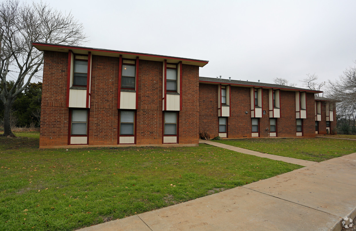 Foto del edificio - Whitestone Apartments