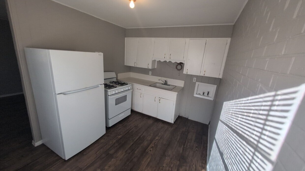 Foto del edificio - 2 bedroom apartment off Trenton st!
