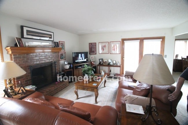 Building Photo - 11626 Bluejacket St