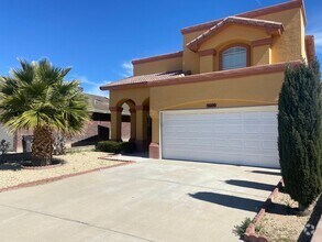 Building Photo - 3600 Sandy Plateau Cir