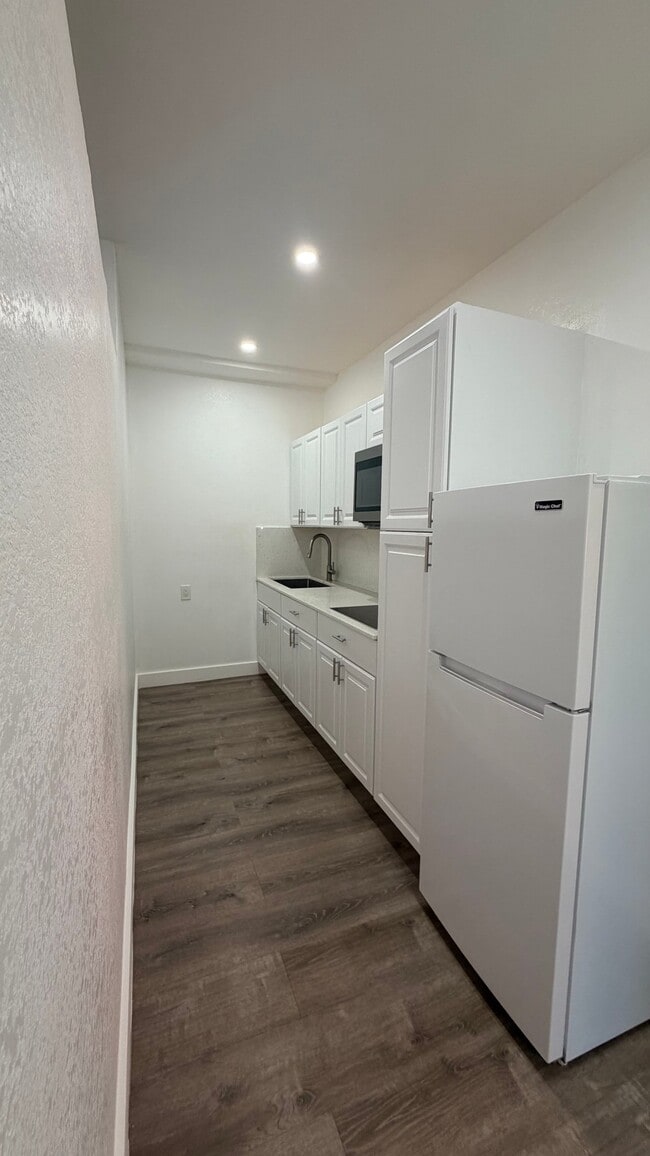 Building Photo - 2712 SW 118th Ct