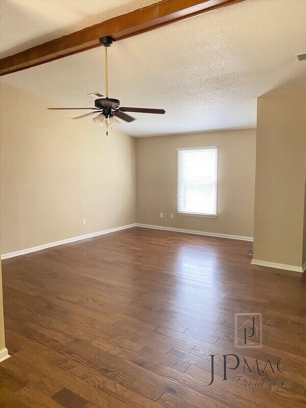 Photo - 20 River Ct House